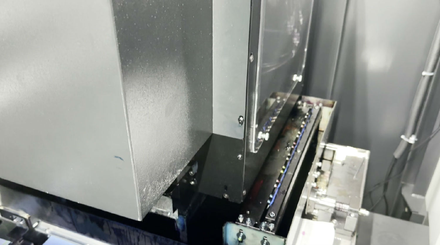 爲什麽(me)數碼印花機(ji)清洗噴頭不(bú)出廢墨?