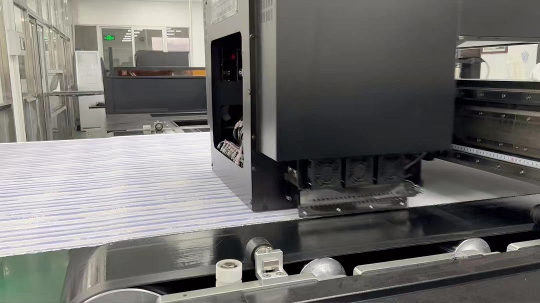 數碼印花(hua)打印時出現交(jiao)叉色的原因